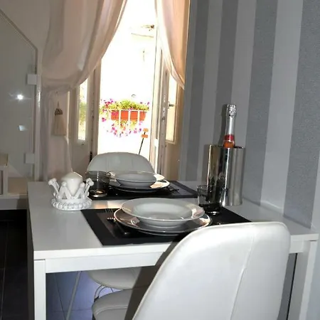 Palazzo Massari Apartment